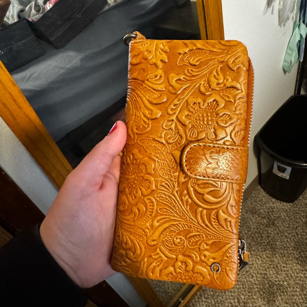 COPY - Embossed Leather Wallet in Rich Tan